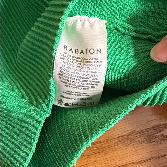 Babaton Green Ribbed Crop Top - Picture 3 of 3